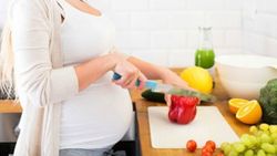Gebelik döneminde doğru beslenme için anne adaylarına öneriler