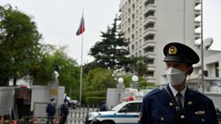 Japonya 8 Rus yetkiliyi sınır dışı etti