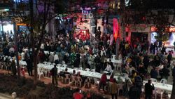 Kocaeli'de 3 kilometrelik iftar sofrası hazırlandı