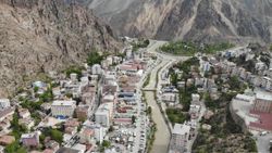 Artvin'in Yusufeli ilçesi 7'nci kez taşınıyor