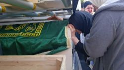 Bursa'da düşen uçakta can veren pilotun cenazesi memleketine gönderildi