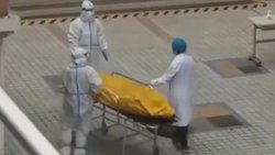 Çin’de öldü zannedilen yaşlı hasta, ceset torbasına konuldu 