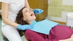 Anne adaylarına, ağız ve diş sağlığı uyarısı: Bebek sağlığını da etkiliyor