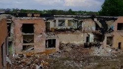 Rusya'nın saldırdığı okulun enkaz görüntüleri