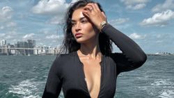Shanina Shaik hamile