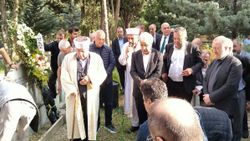 Muhalefet temsilcileri, Mithat Sancar'ın annesinin cenazesine katıldı