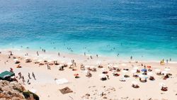 Akdeniz'de turizm hareketleri ikiye katlandı