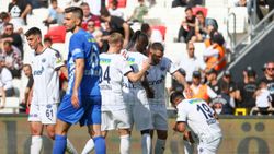 Kasımpaşa, Altay'ı 4 golle geçti