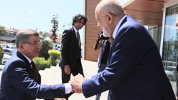 Ahmet Davutoğlu, Temel Karamollaoğlu ile görüştü