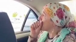 Benzin fiyatını görünce tepkisini gizleyemeyen anne