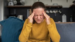 Yemekten sonra yaşanan baş ağrısının 5 nedeni