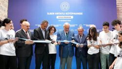 Fatih’teki Vefa Lisesi’nde İlber Ortaylı Kütüphanesi açıldı