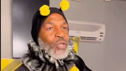 Efsane boksör Mike Tyson'dan arı kostümlü dans