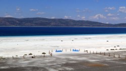 Uzmanlar uyarıyor: Salda Gölü'ne yasak gelmeli