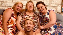 Caner Erkin'in aile fotoğrafı