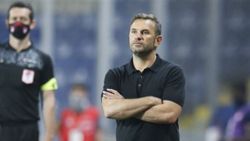 Emre Belözoğlu ve Burak Yılmaz, Okan Buruk'u kutladı