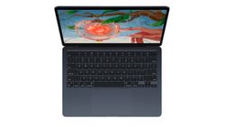 M2 işlemcili Apple Macbook Air ön siparişe açılıyor
