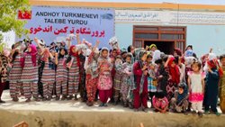 Devlet Bahçeli, Afganistan'daki Türkmen çocuklarına bayramlık hediye etti