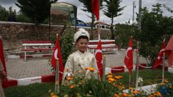 Tokat'ta vali şehit çocuğuna makam aracını tahsis etti