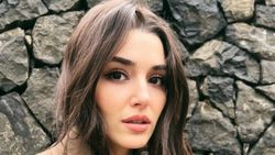 Hande Erçel beyaz mayosuyla yere serildi! 'Mayon nerede'