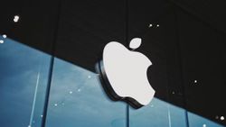 Apple, işe alımları yavaşlatma kararı aldı