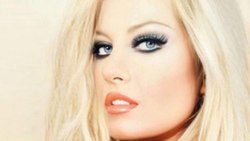 Emel Sayın: Bir zamanlar photoshop'a gerek yoktu