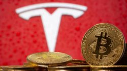 Tesla, elindeki Bitcoin'lerin büyük bir kısmını sattı