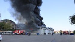 Denizli'de Emniyet'in lojistik deposunda yangın çıktı