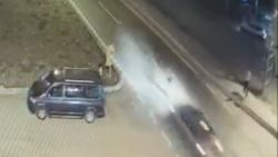 Tokat'ta yolun karşısına geçen kadın aracın altında can verdi