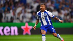 Futbolu Porto'da bırakmayı istiyorum