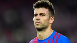 Barcelona'da ilk feda: Pique maaşını düşürecek