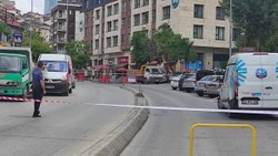 Şişli'de yol çalışması sırasında doğalgaz borusu patladı