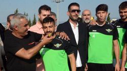 Başkan adayının baklavasını yiyen futbolcular kadro dışı kaldı