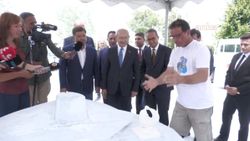 Kemal Kılıçdaroğlu, İstanbul'da heykeltraşları ziyaret etti