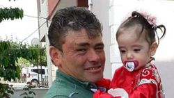 Çanakkale'de babasının terastan attığı çekyat, Rana'nın başına çarptı