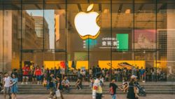 Apple’ın eski mühendisi, şirketin ticari sırlarını çaldı