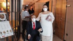 İzmir'de ameliyat öncesi nikah masasına oturan lösemi hastası taburcu oldu