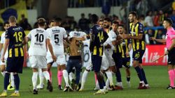 Cenk Tosun: Ben olmasam Salih'in futbol hayatı bitebilirdi