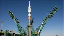 Rusya, bir Amerikan astronotu uzaya gönderdi