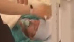 Arabistan'da kilolu doğan bebek sosyal medyada gündem oldu