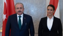 Mustafa Şentop, Macaristan Cumhurbaşkanı Novak ile görüştü