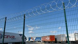 Kapıkule'de kaçak göçmenlere 'dikenli tel' engeli