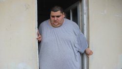 Kocaeli’de obezite hastası genç, 300 kiloya ulaştı