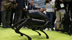 Robot silah sistemi 'SARBOT' tanıtıldı