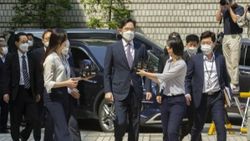 Rüşvetten hapis yatan Samsung'un başkanı Lee Jae-yong, şirketin başına geçti