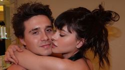 Brooklyn Beckham, karısını çıplak paylaştı