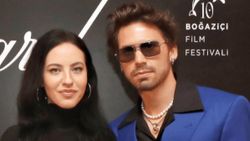 Tarık Emir Tekin ve Sofia Katc caddede dans etti