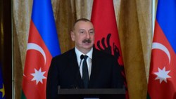 İlham Aliyev, Arnavutluk'ta mevkidaşı Bajram Begaj ile görüştü