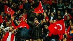 Diyarbakır'da A Milli Takım'a müthiş destek