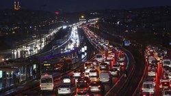 İstanbul’da trafik yoğunluğu yüzde 90'a ulaştı